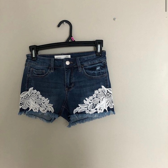 Ardene shorts - Picture 1 of 1